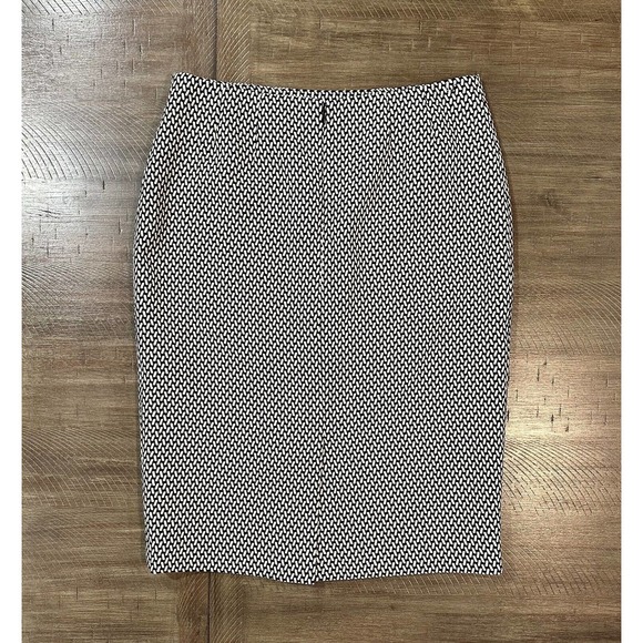 Jones Studio Separates Women’s 6 Black White Geometric Print Pencil Skirt Lined - Picture 11 of 12